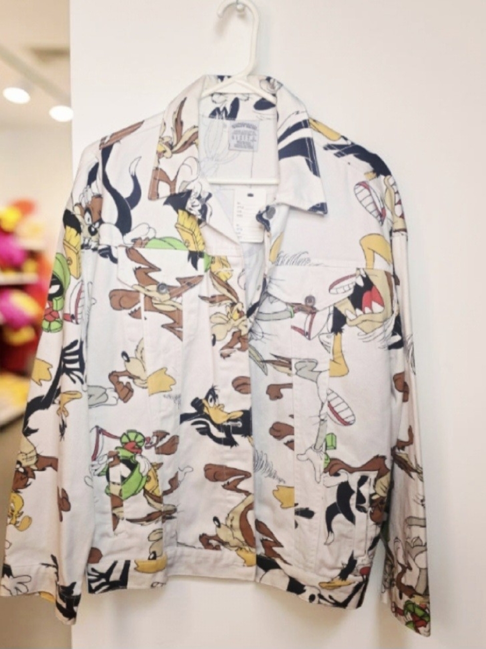 Looney Tunes Official All Over Print White Denim Trucker Jacket Size Medium AOP
